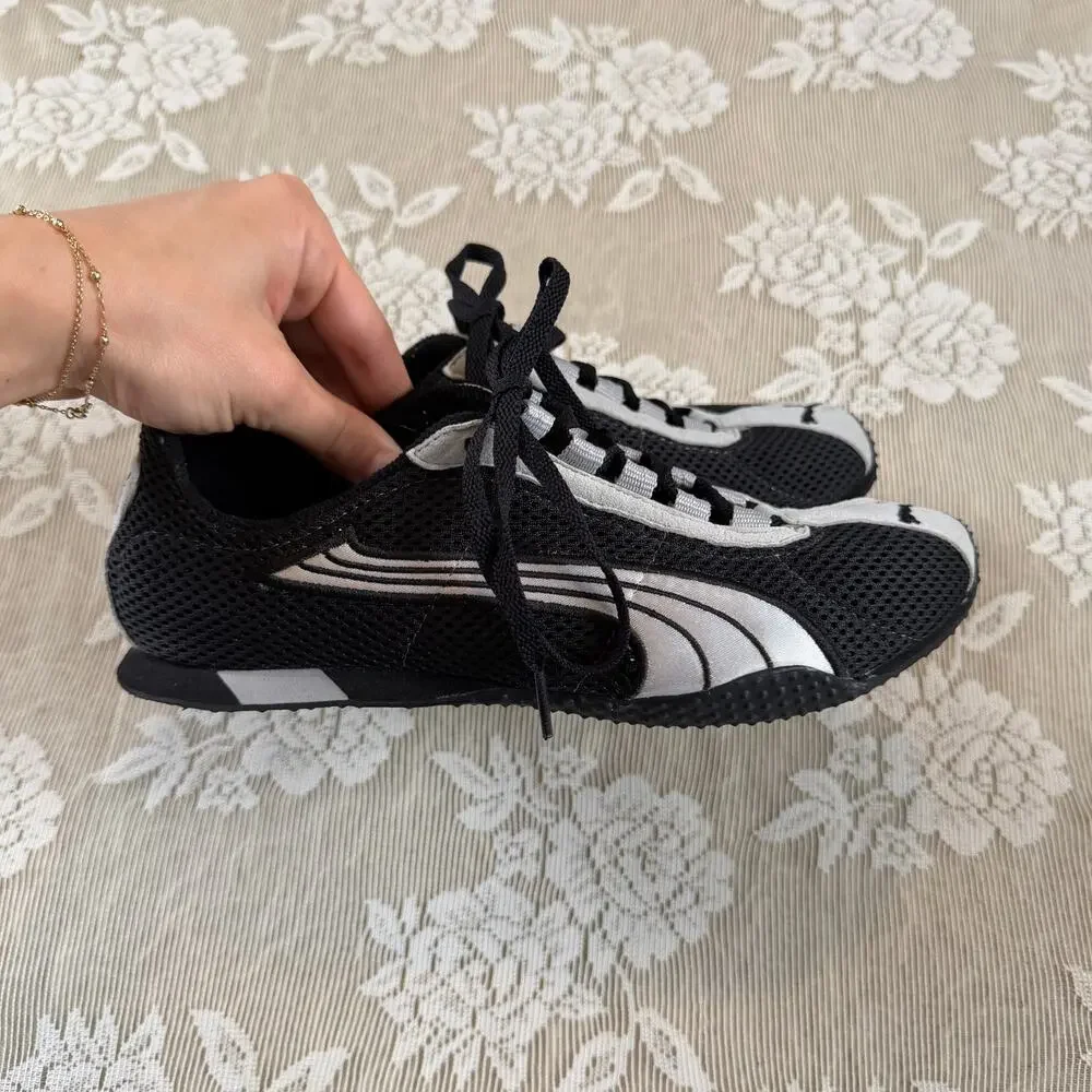 Puma Running Black & Silver Retro Sneakers Size 7.5
